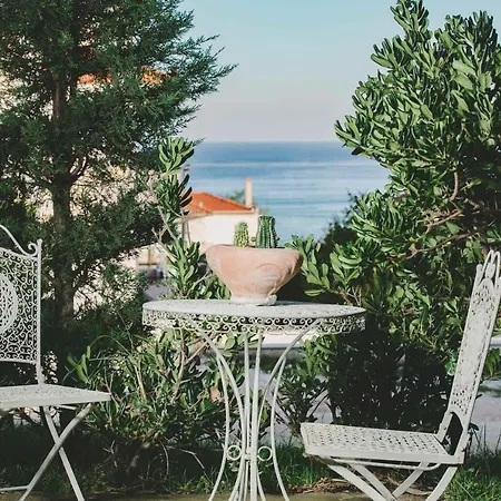 Oziomari Suites 3*