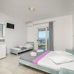Tasos 3*