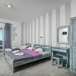Tasos 3*
