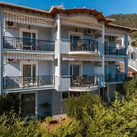 Oziomari Suites Hotel apartamentowy Chrysi Ammoudia